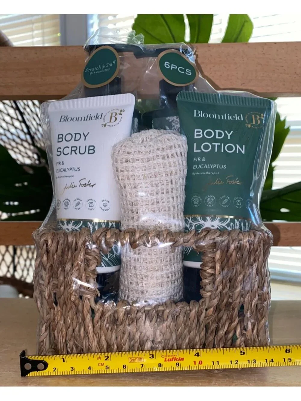 Bloomfield Relax Moments Spa Fir & Eucalyptus 6-piece bath and body gift set